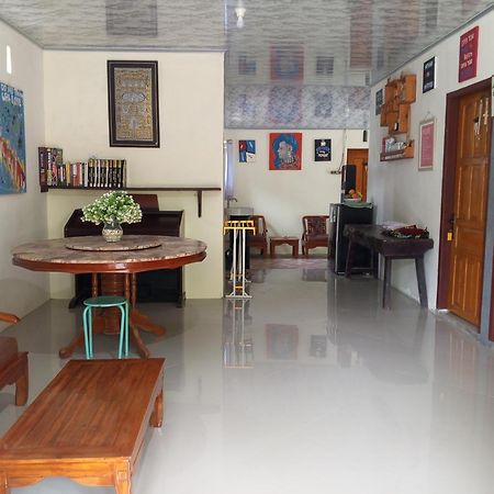 Air Manis Secret Surfcamp Apartment Taluk Batung Exterior foto