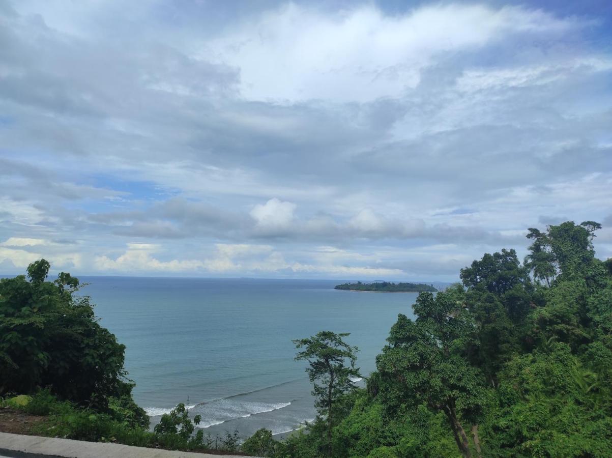 Air Manis Secret Surfcamp Apartment Taluk Batung Exterior foto