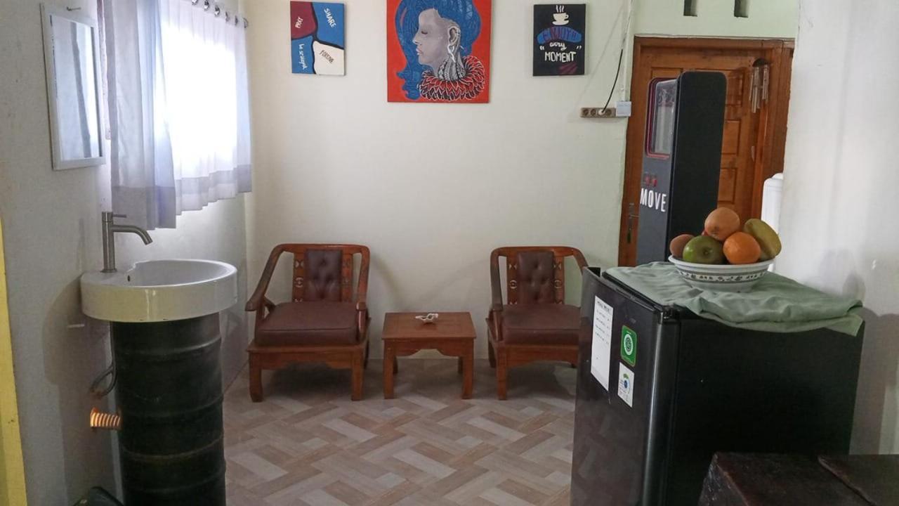 Air Manis Secret Surfcamp Apartment Taluk Batung Exterior foto