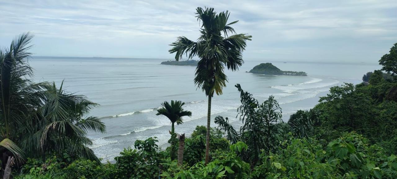 Air Manis Secret Surfcamp Apartment Taluk Batung Exterior foto