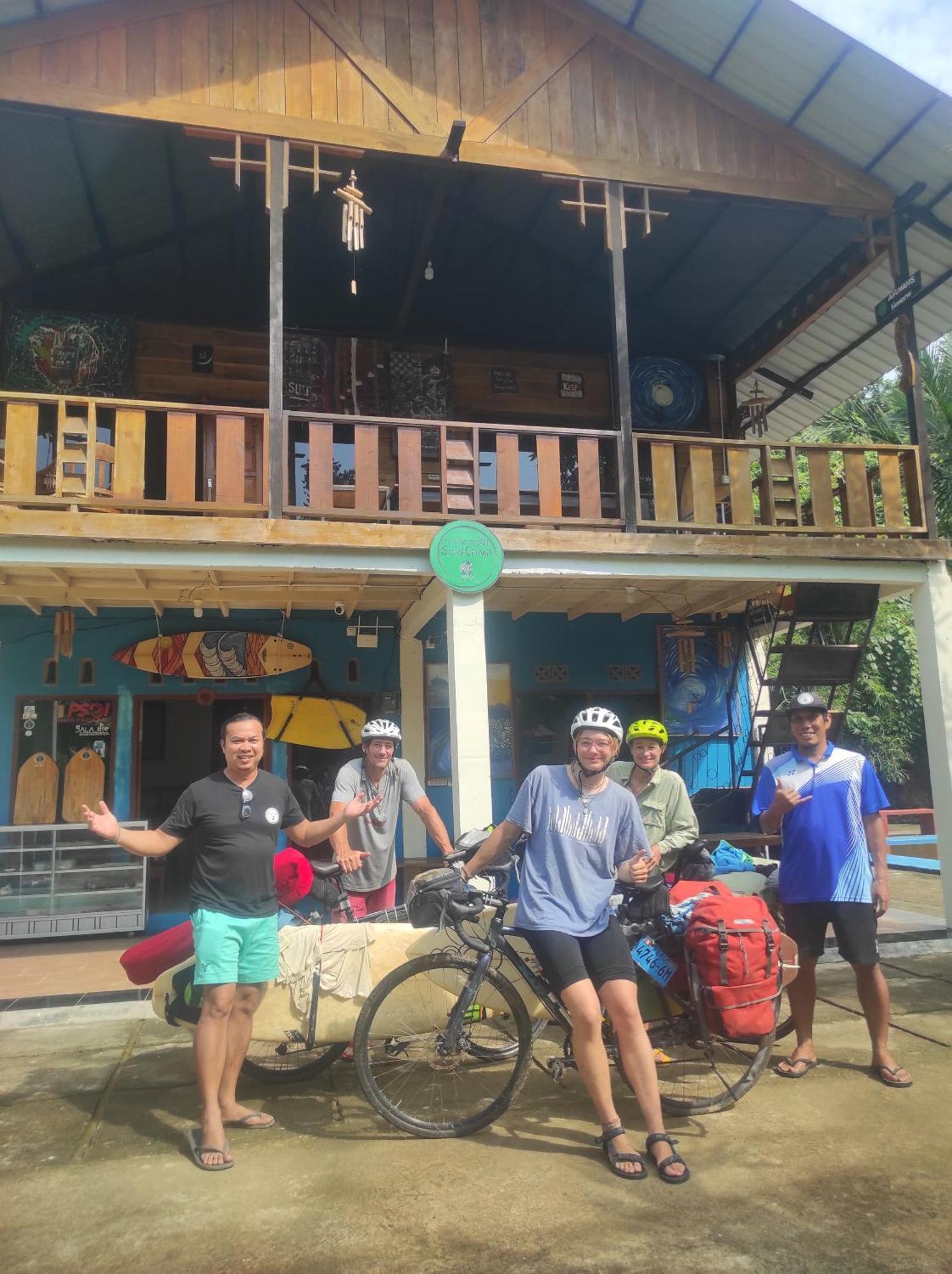 Air Manis Secret Surfcamp Apartment Taluk Batung Exterior foto