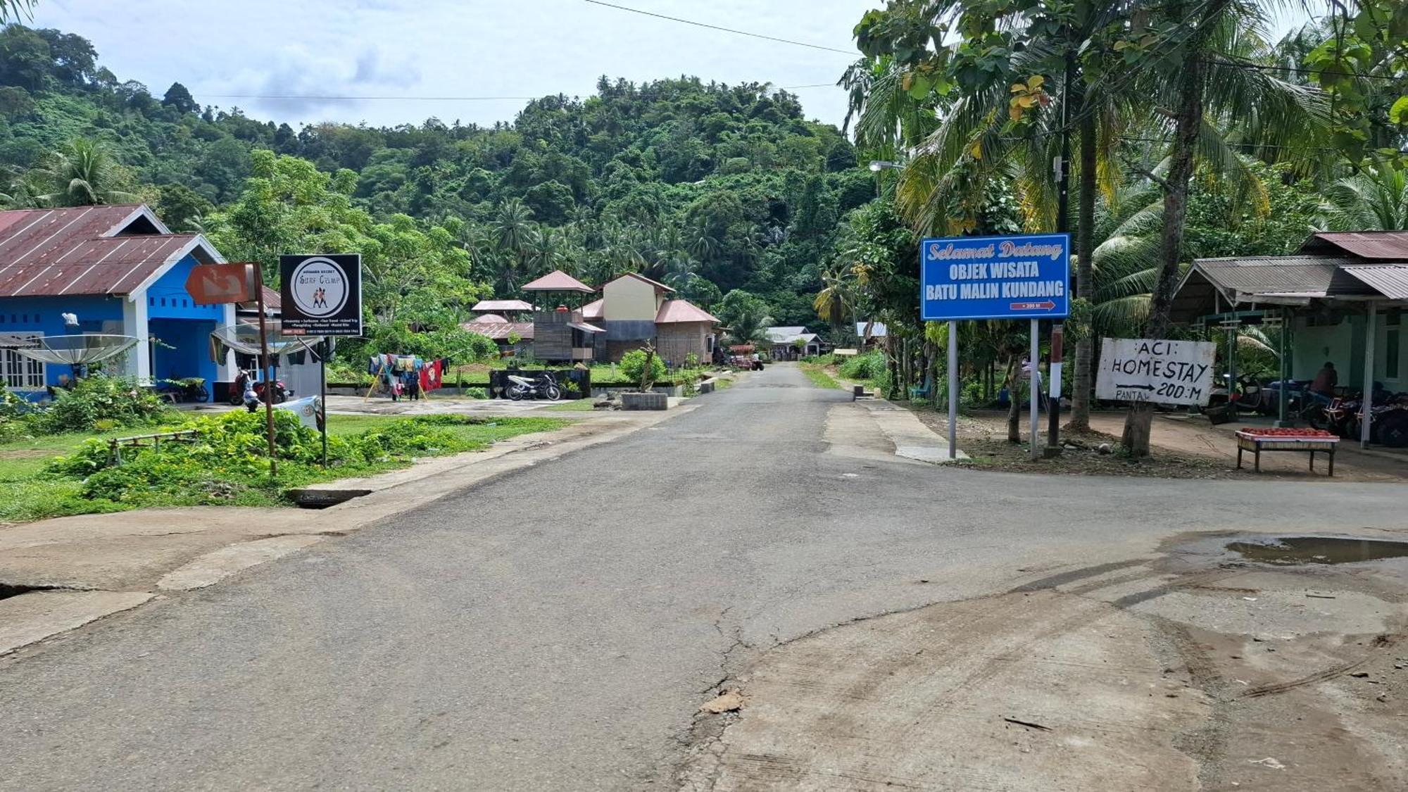 Air Manis Secret Surfcamp Apartment Taluk Batung Exterior foto