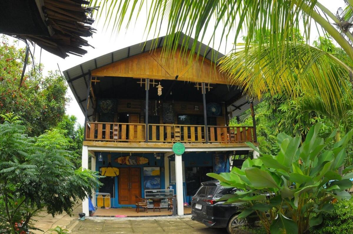 Air Manis Secret Surfcamp Apartment Taluk Batung Exterior foto