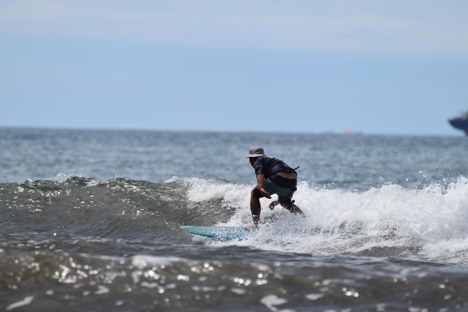 Air Manis Secret Surfcamp Apartment Taluk Batung Exterior foto