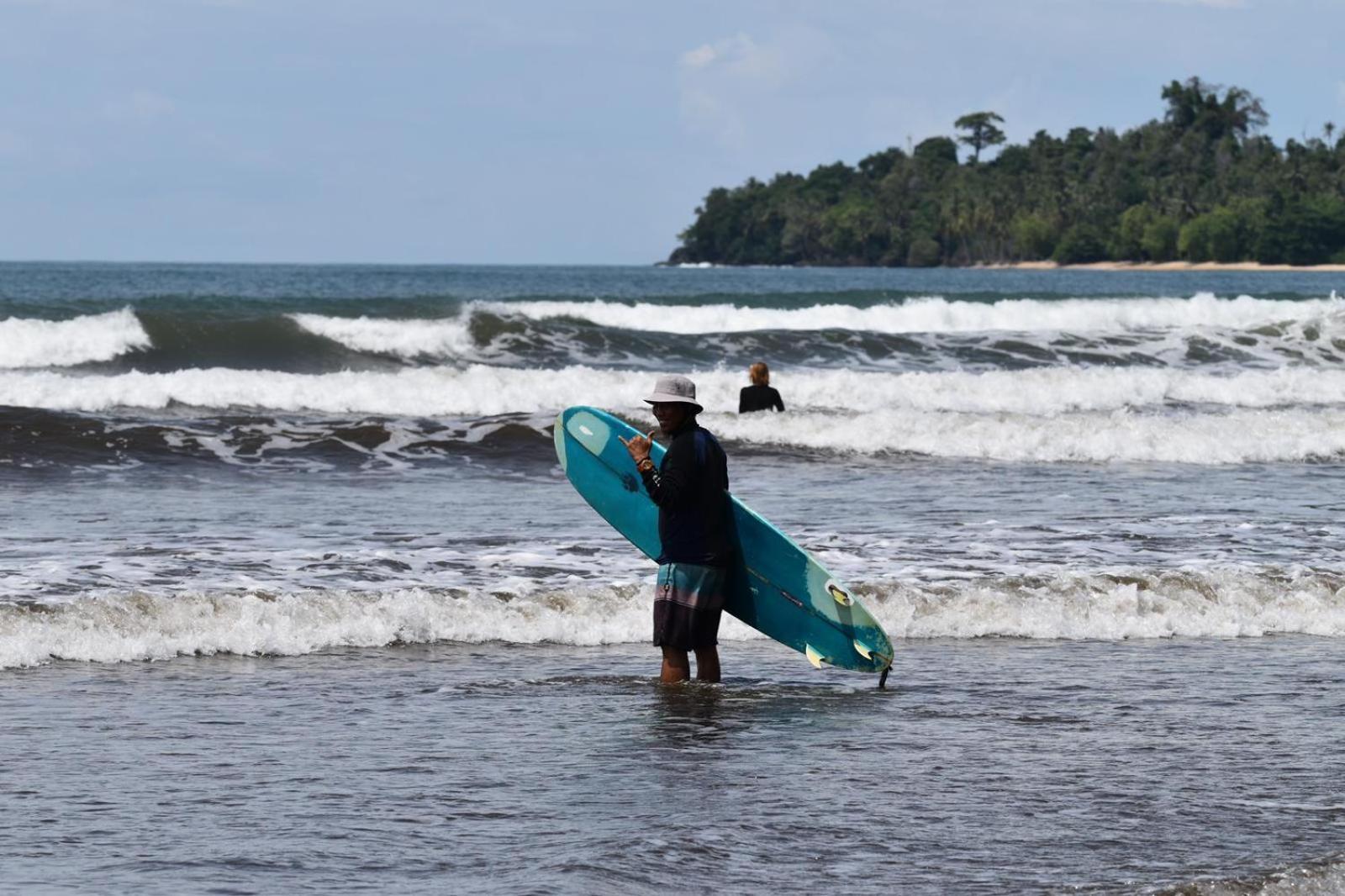 Air Manis Secret Surfcamp Apartment Taluk Batung Exterior foto